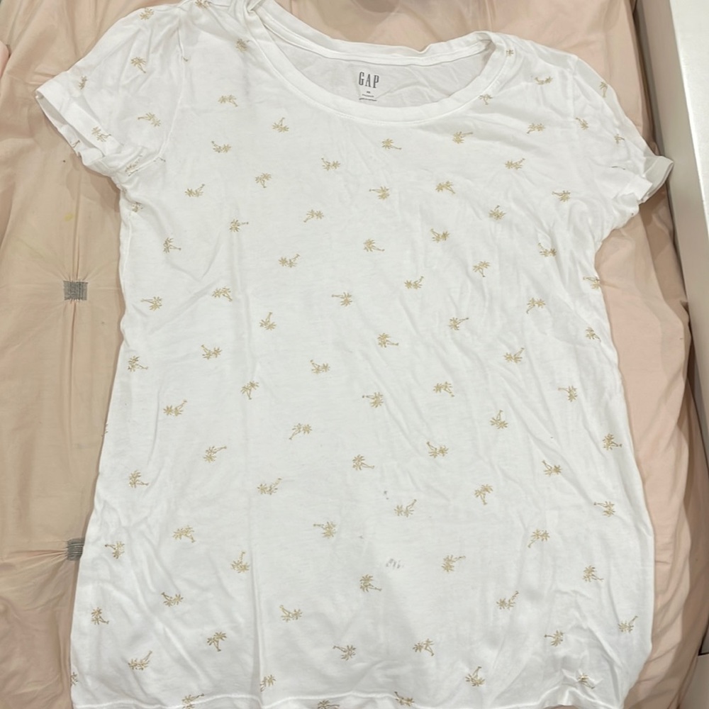 White T-shirt